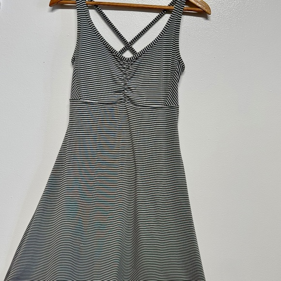 Prana Women's M Gray Pink Striped Dreaming Dress Athleisure Shelf Bra Strappy - Picture 6 of 7